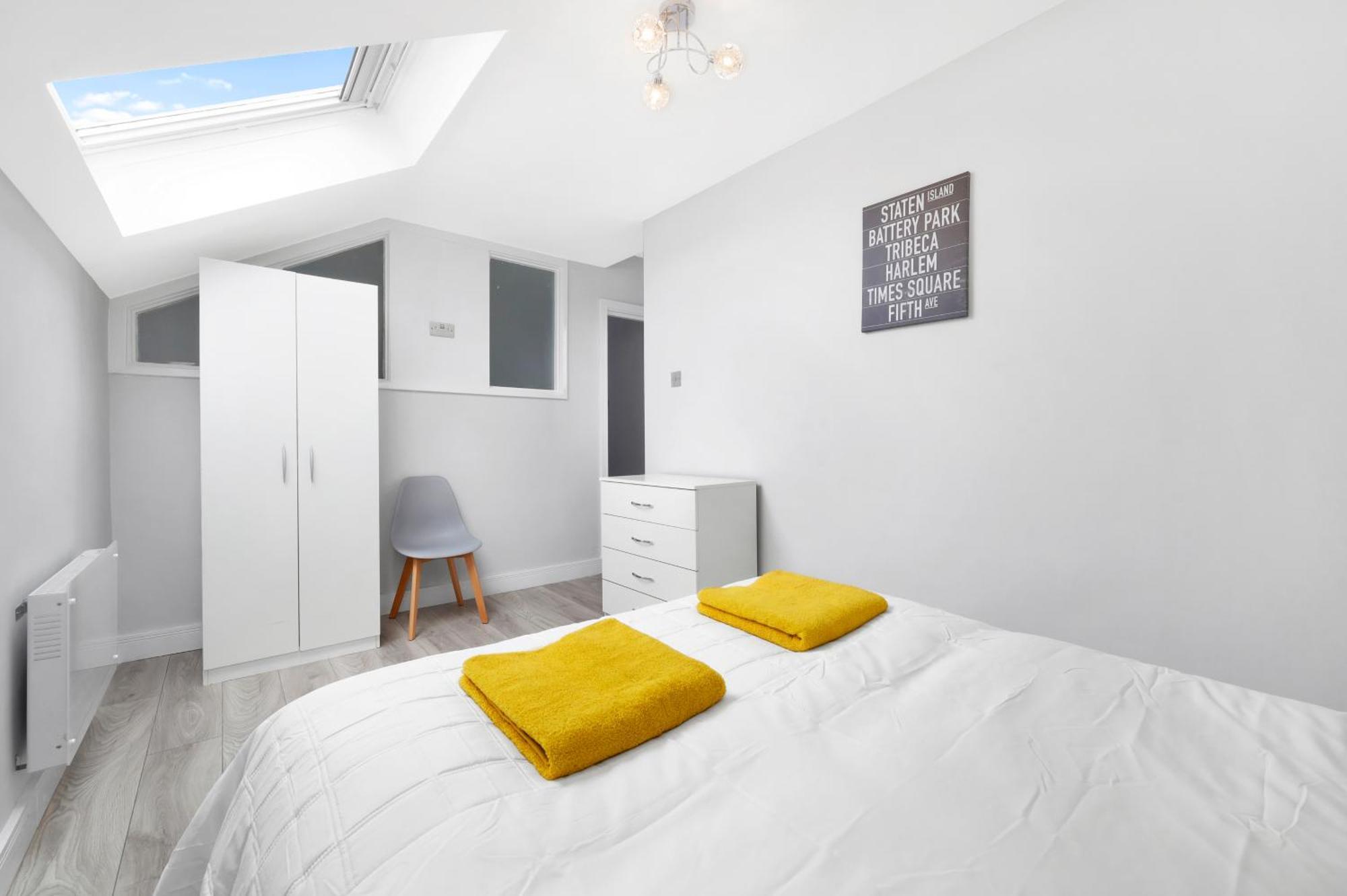 Waterside 4 Bed Apartment 런던 외부 사진
